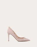 WOMEN'S VALENTINO GARAVANI PATENT ROCKSTUD PUMP 85MM POUDRE