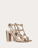 WOMEN'S VALENTINO GARAVANI ROCKSTUD METALLIC ANKLE STRAP SANDAL 90 MM CHAMPAGNE