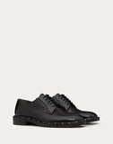 MEN'S VALENTINO GARAVANI SEMI-GLOSS CALFSKIN STUDDED DERBY BLACK