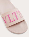 WOMEN'S VALENTINO GARAVANI VLTN RUBBER SLIDE SANDAL LIGHT PINK