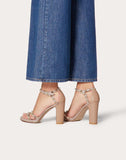 WOMEN'S VALENTINO GARAVANI ROCKSTUD GRAINY CALFSKIN SANDAL 105 MM POUDRE