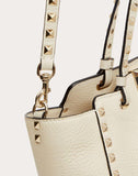 WOMEN'S VALENTINO GARAVANI SMALL GRAIN CALFSKIN LEATHER ROCKSTUD BAG LIGHT IVORY