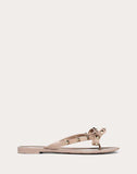 WOMEN'S VALENTINO GARAVANI RUBBER ROCKSTUD THONG POUDRE