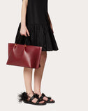 WOMEN'S VALENTINO GARAVANI MEDIUM VLOGO ESCAPE COWHIDE SHOPPER
