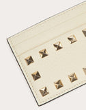 WOMEN'S VALENTINO GARAVANI ROCKSTUD GRAINY CALFSKIN CARDHOLDER LIGHT IVORY